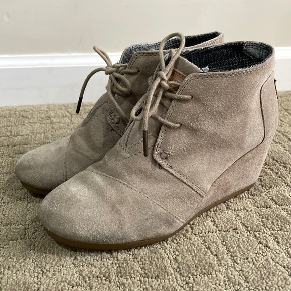 Tom’s desert wedge - Picture 1 of 4